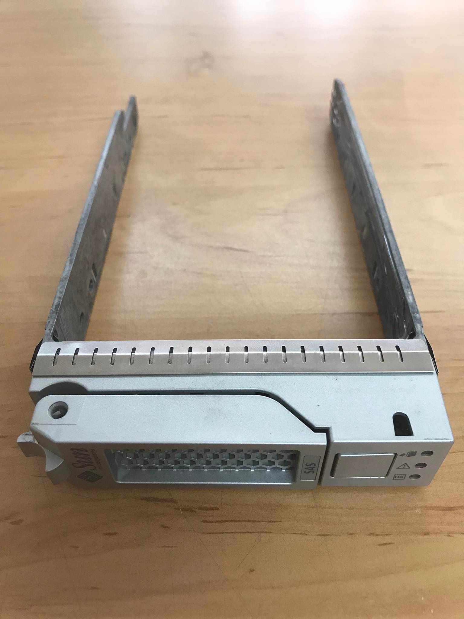 Sun Microsystems 791911-002 Drive Caddy Tray Sata - FC (Used) // สินค้ารับประกัน โดย บริษัท อะไหล่เซิร์ฟเวอร์ จำกัด