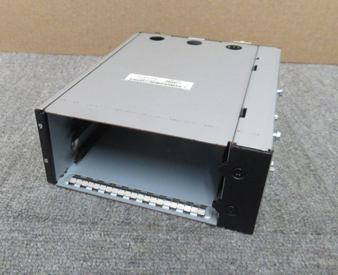 Dell PowerEdge 2900 1x2 Drive Bay And SAS Backplane // KU146 / 0KU146 / U7838 / 0U7838 (Used) // สินค้ารับประกัน โดย บริษัท อะไหล่เซิร์ฟเวอร์ จำกัด