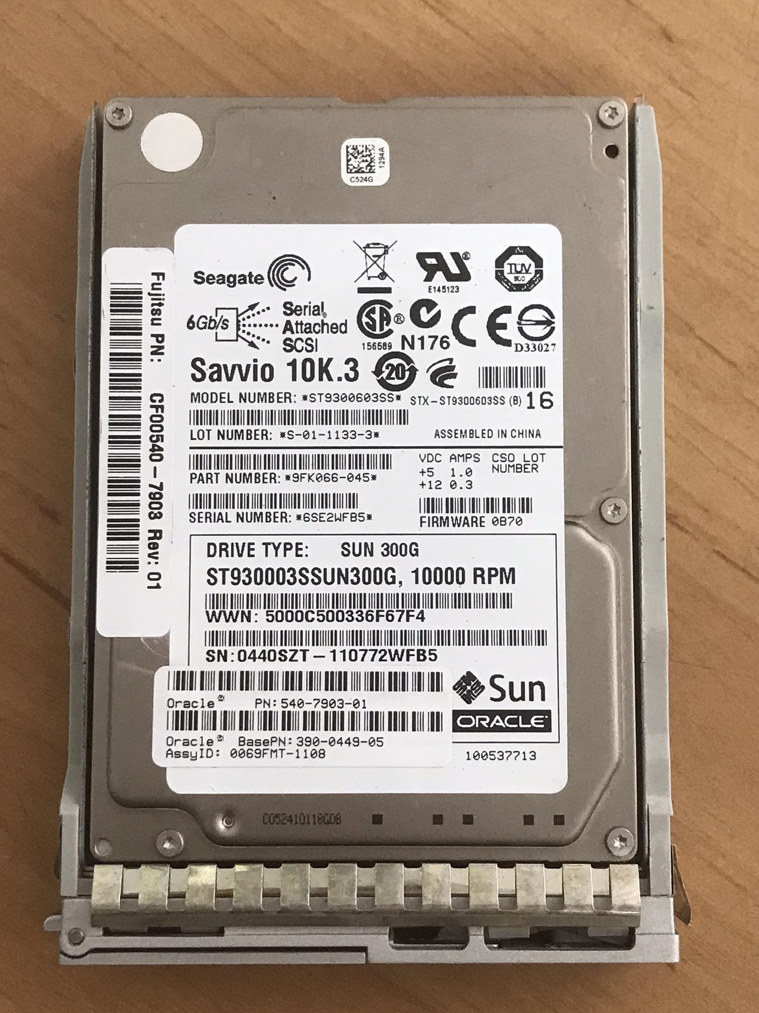 Sun 300GB 10K 6G SAS 2.5" RPM 16MB Cache Hard Drive // 540-7903-01 (Used) // สินค้ารับประกัน โดย บริษัท อะไหล่เซิร์ฟเวอร์ จำกัด