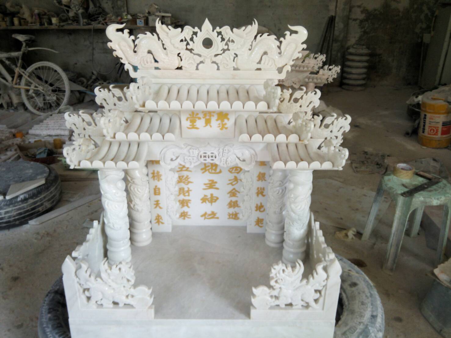 ตี่จู้เอี๊ยะหินอ่อนสีขาว 35 นิ้ว