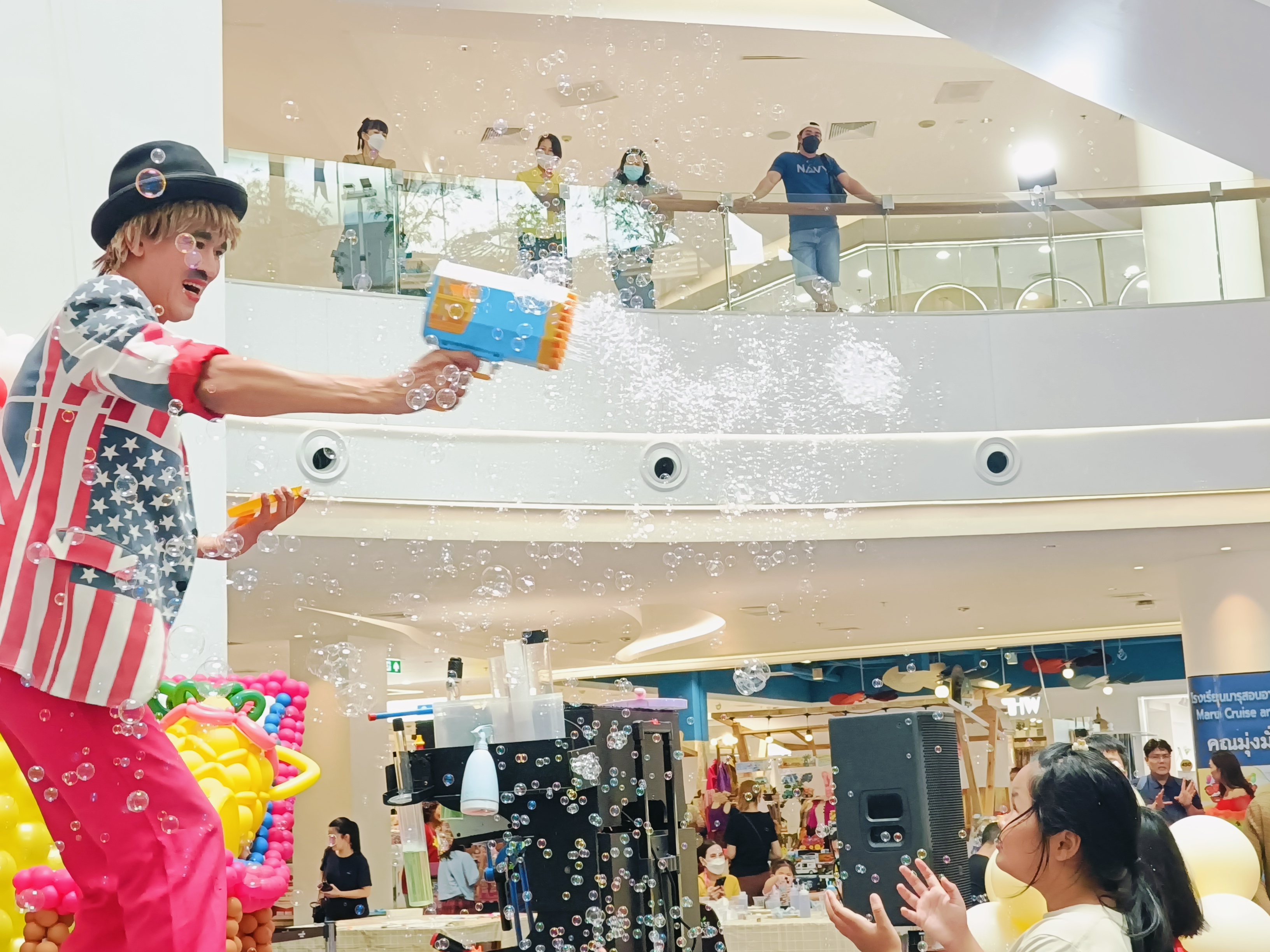 บับเบิลโชว์ Bubbles Show