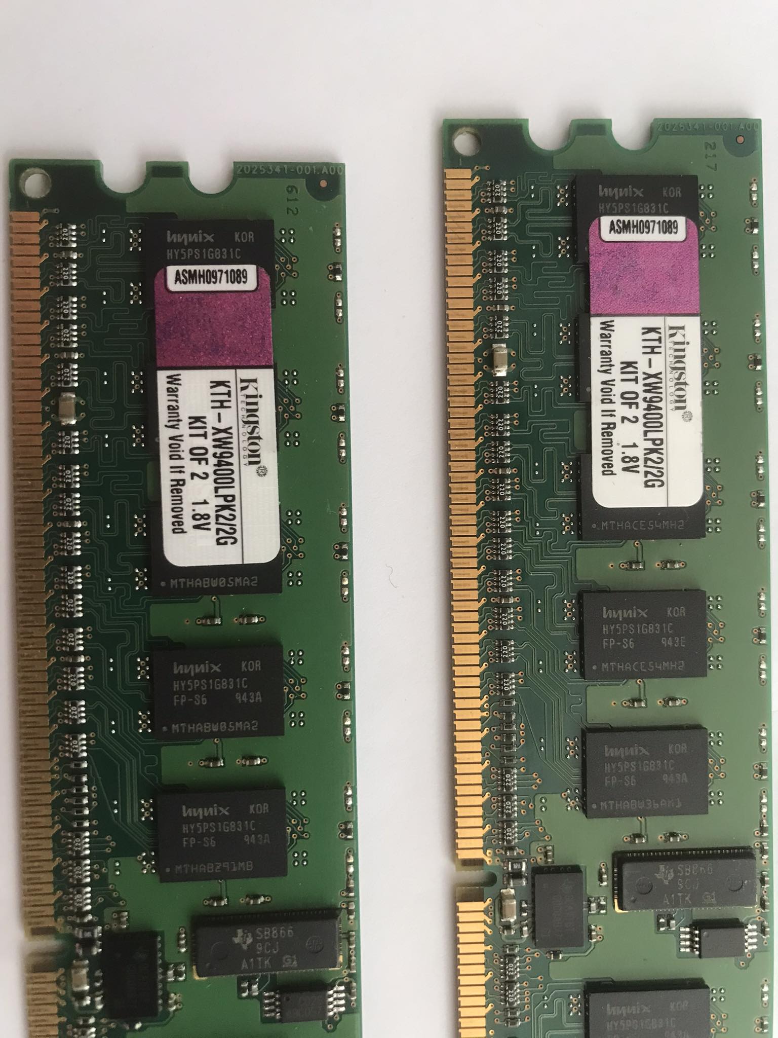 Kingston Memory 1GB PC2-5300 DDR2 / KTH-XW9400LPK2/2G / 9965341 (Used) // สินค้ารับประกัน โดย บริษัท อะไหล่เซิร์ฟเวอร์ จำกัด