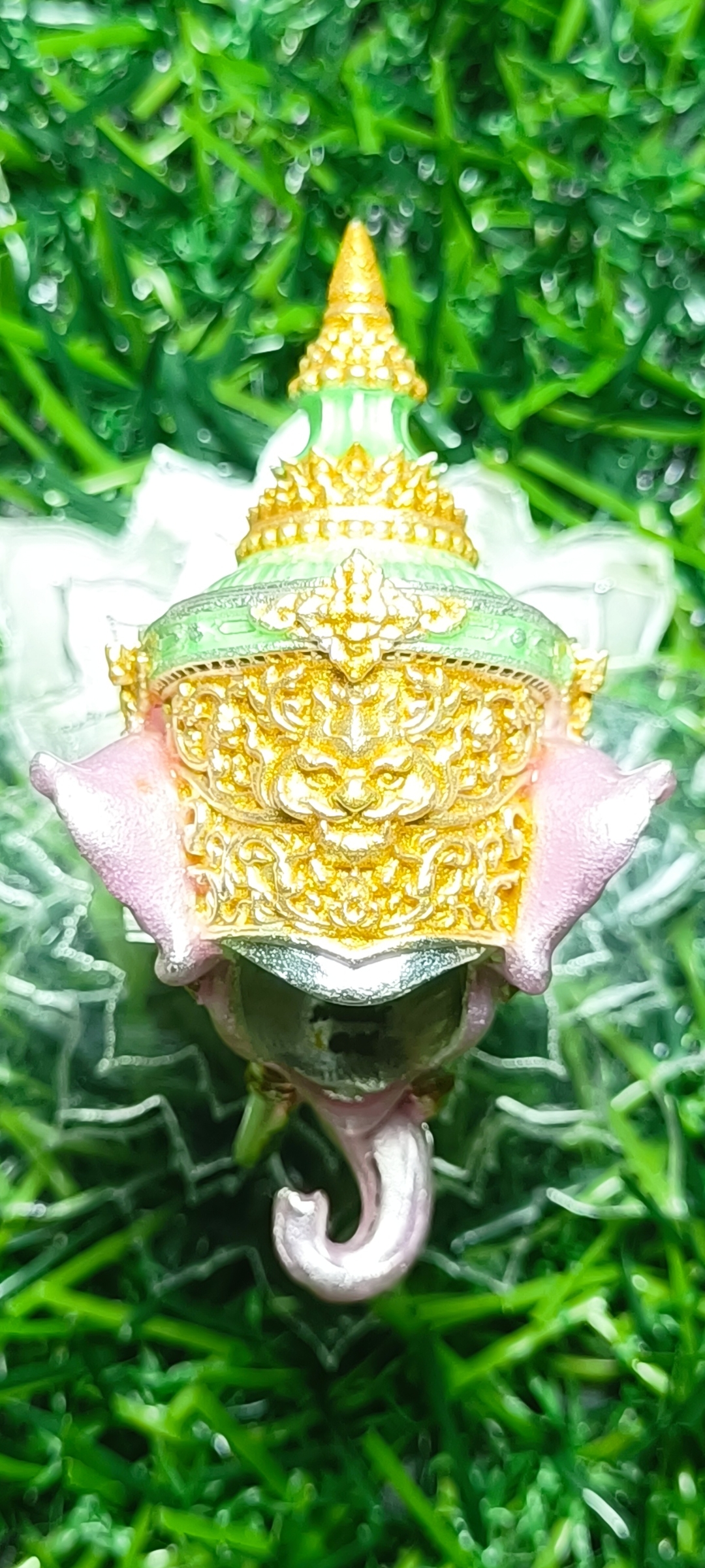 #เศียรพระพิฆเนศ #หลวงพ่อพัฒน์ วัดห้วยด้วน รุ่น #รวยประทานพร ปี 2565 ขนาดสูง 4.8 ซ.ม. กว้าง 2.7 ซ.ม. ลงยาม่วงเรืองแสง หมายเลข ๑๔