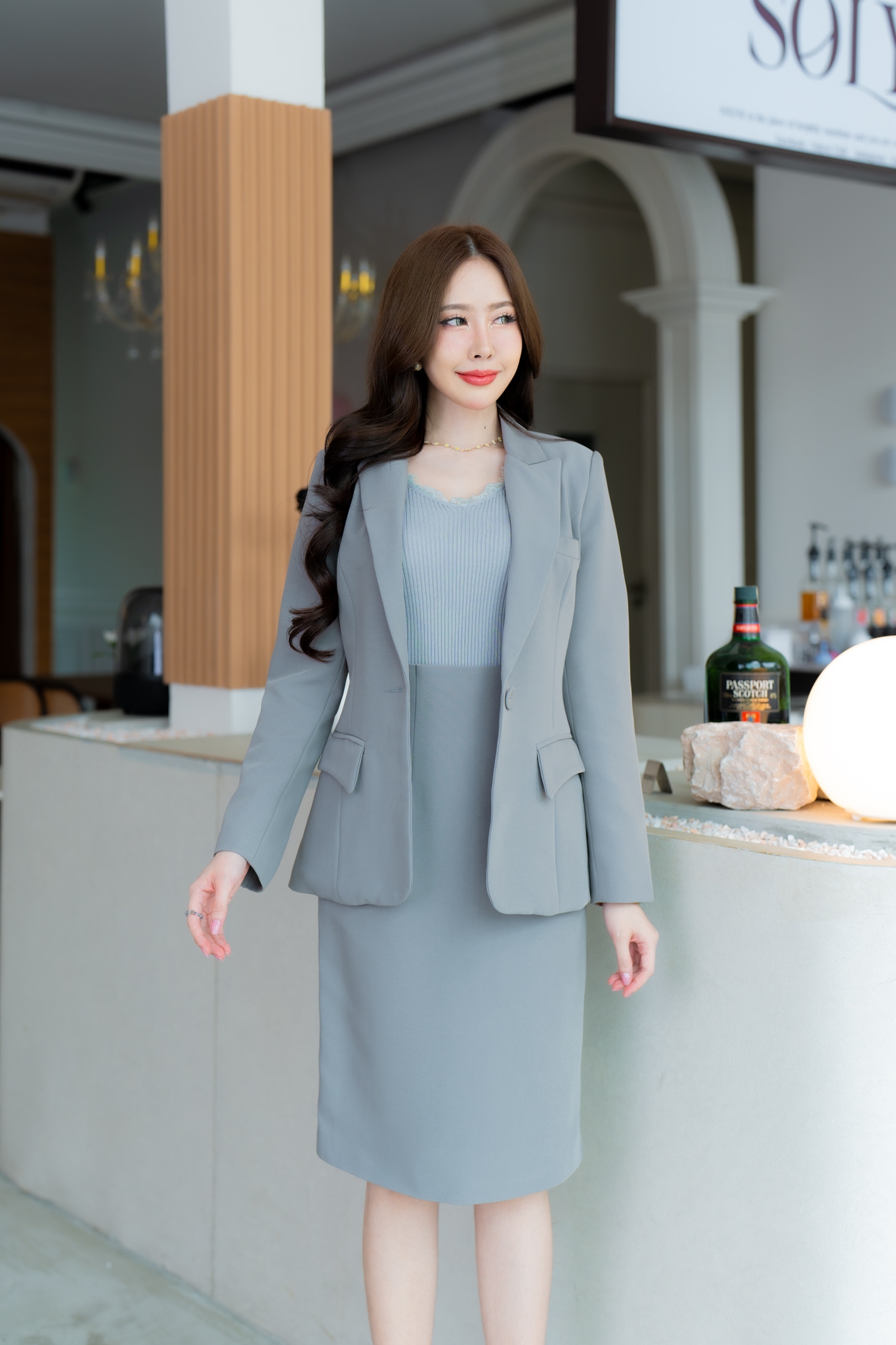 เสื้อสูทผู้หญิงเข้ารูป No.2426 ใส่คู่กับกระโปรง No.2426-1 (S-6XL)