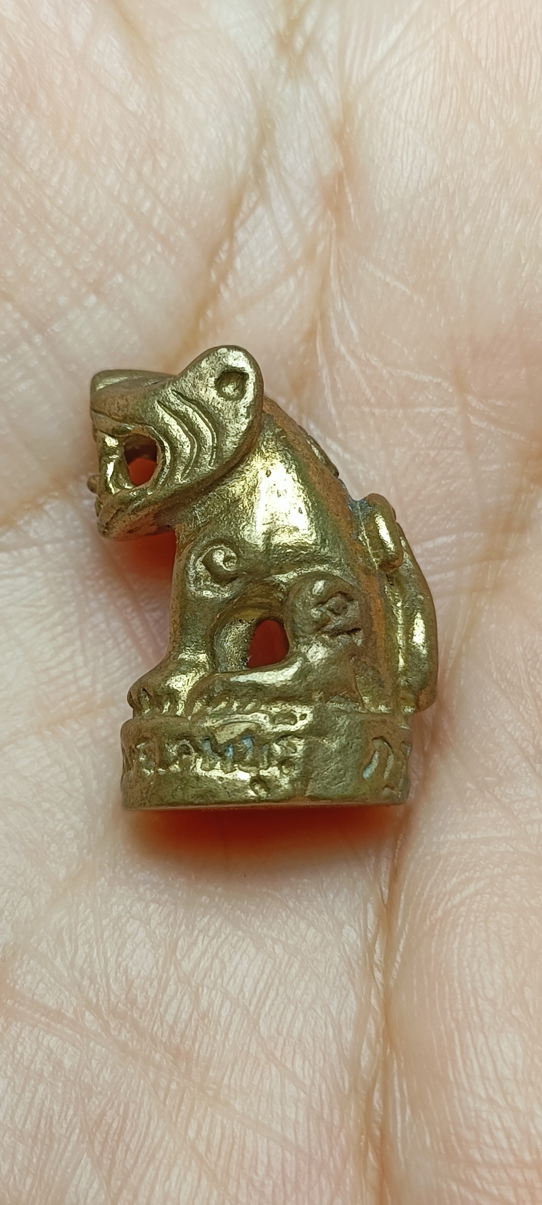 เสือหล่อ หลวงพ่อเพี้ยน วัดเกริ่นกฐิน จ.ลพบุรี ปี๒๕๔๙ รุ่นกฐิน๔๙