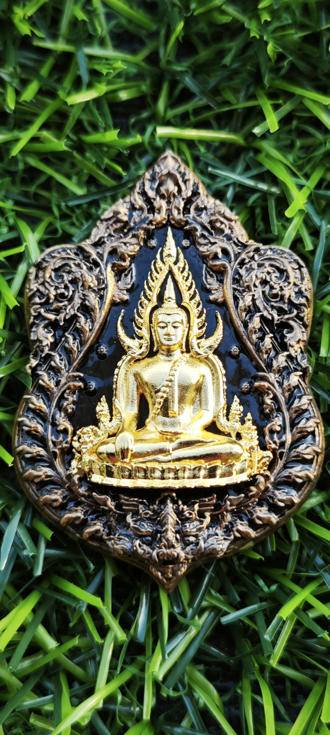 เหรียญจตุมหามงคล ๖๖๖ ปี หลวงพ่อพุทธชินราช วัดพระพุทธบาทดงงู เนื้อนวะแก่เงิน ชุบทองลงยา หลังพระราหู