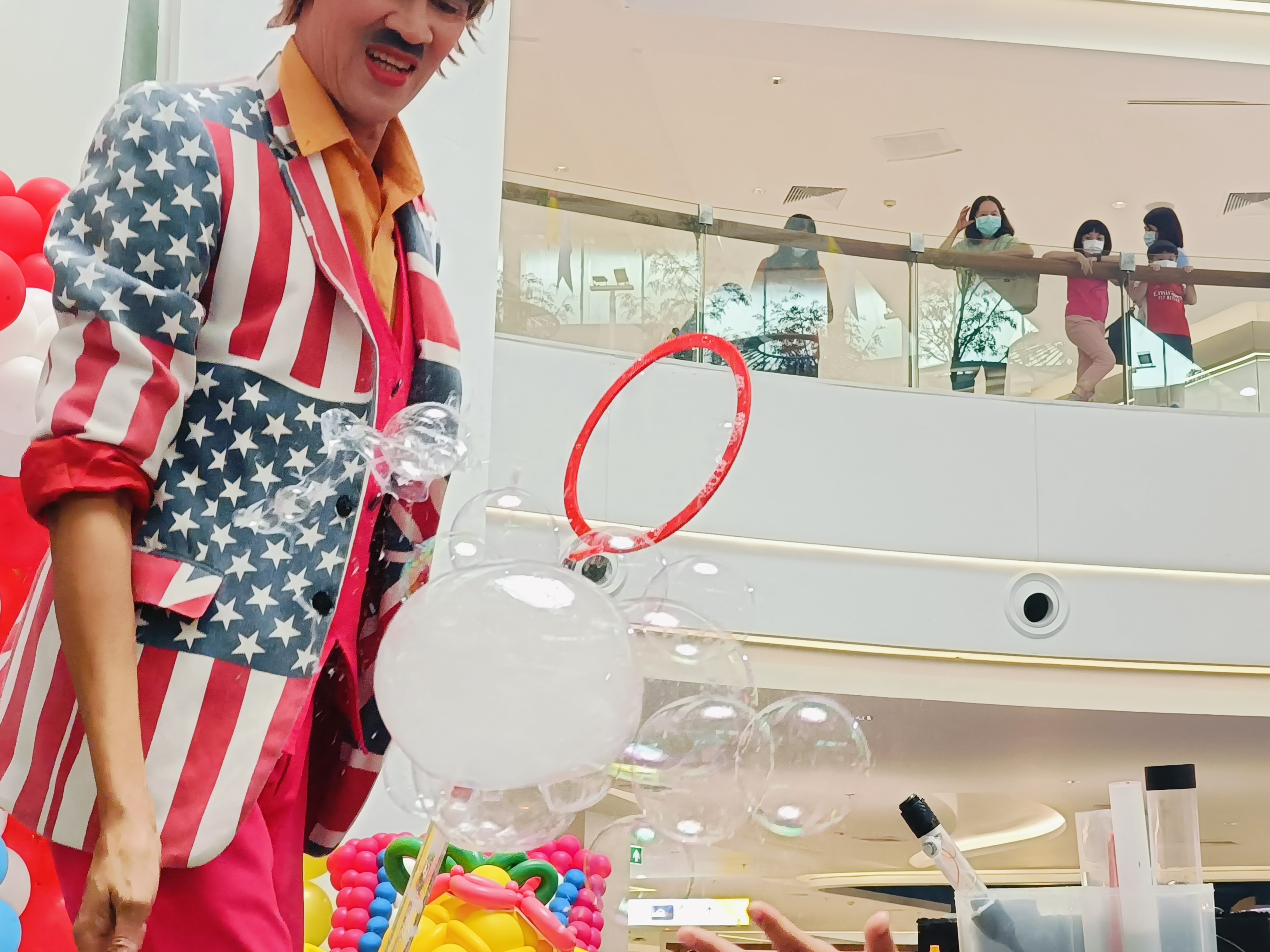 บับเบิลโชว์ Bubbles Show