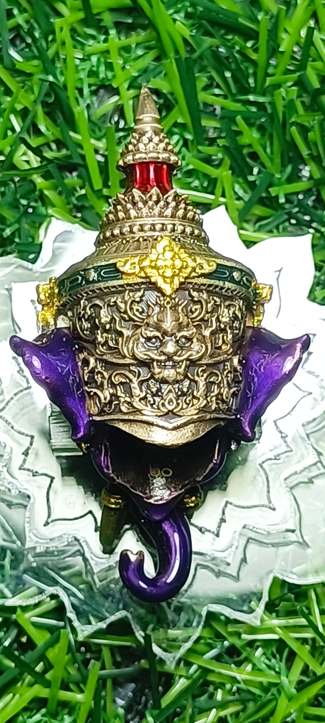 #เศียรพระพิฆเนศ #หลวงพ่อพัฒน์ วัดห้วยด้วน รุ่น #รวยประทานพร ปี 2565 ขนาดสูง 4.8 ซ.ม. กว้าง 2.7 ซ.ม. ลงยาม่วง หมายเลข ๒๐