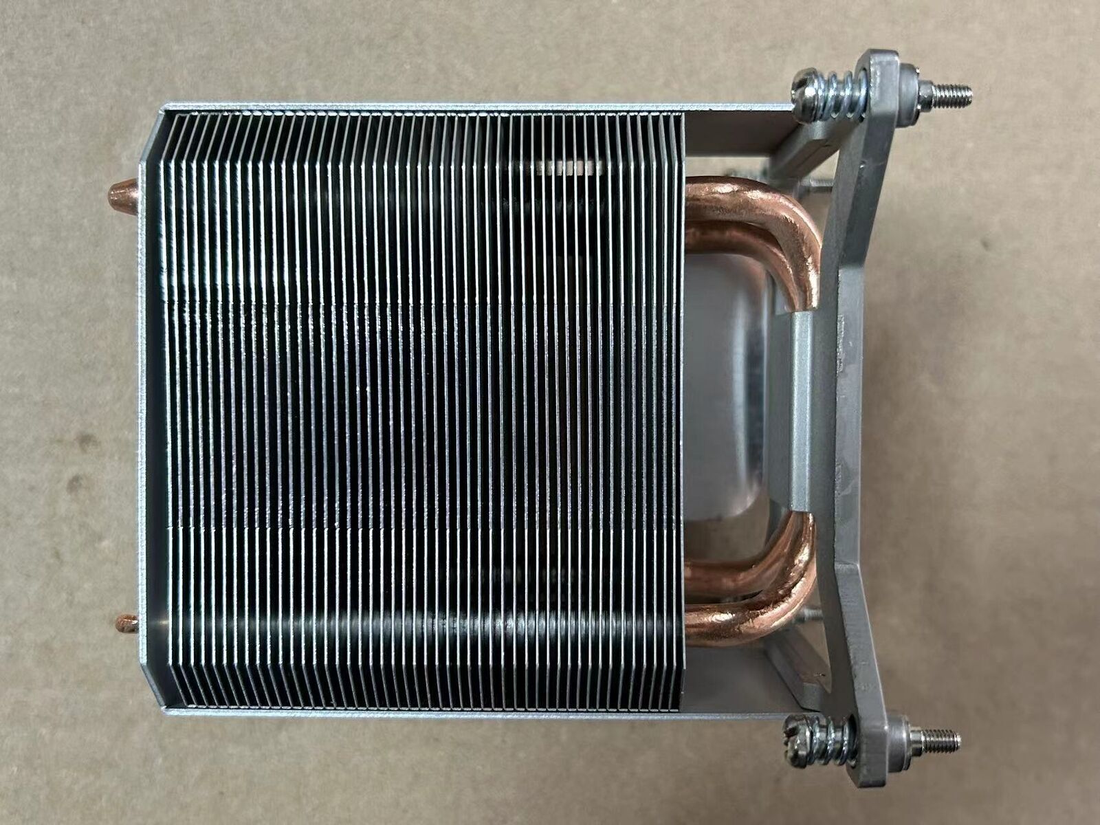HP Heatsink For HP ML150 G6 // 466501-001, 509505-001 (Used) // สินค้ารับประกัน โดย บริษัท อะไหล่เซิร์ฟเวอร์ จำกัด