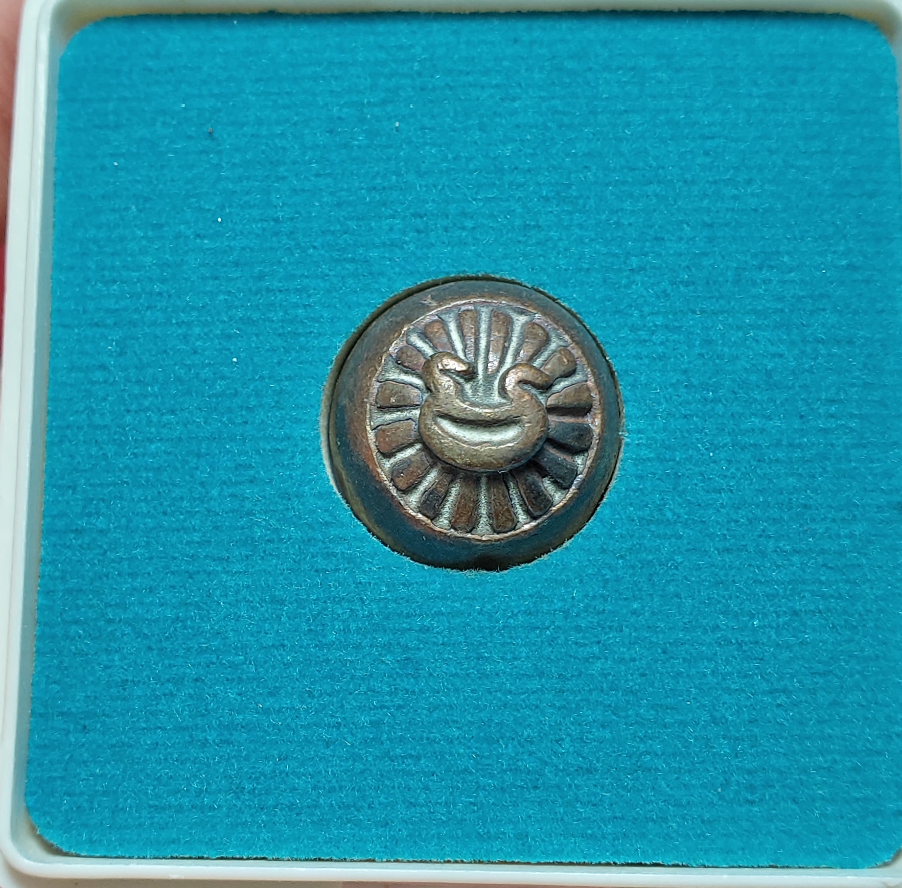 ลูกอมมหาสะกดรวยทันใจ หลวงปู่แสน วัดหนองจิก รุ่นแสนทรัพย์มงคล