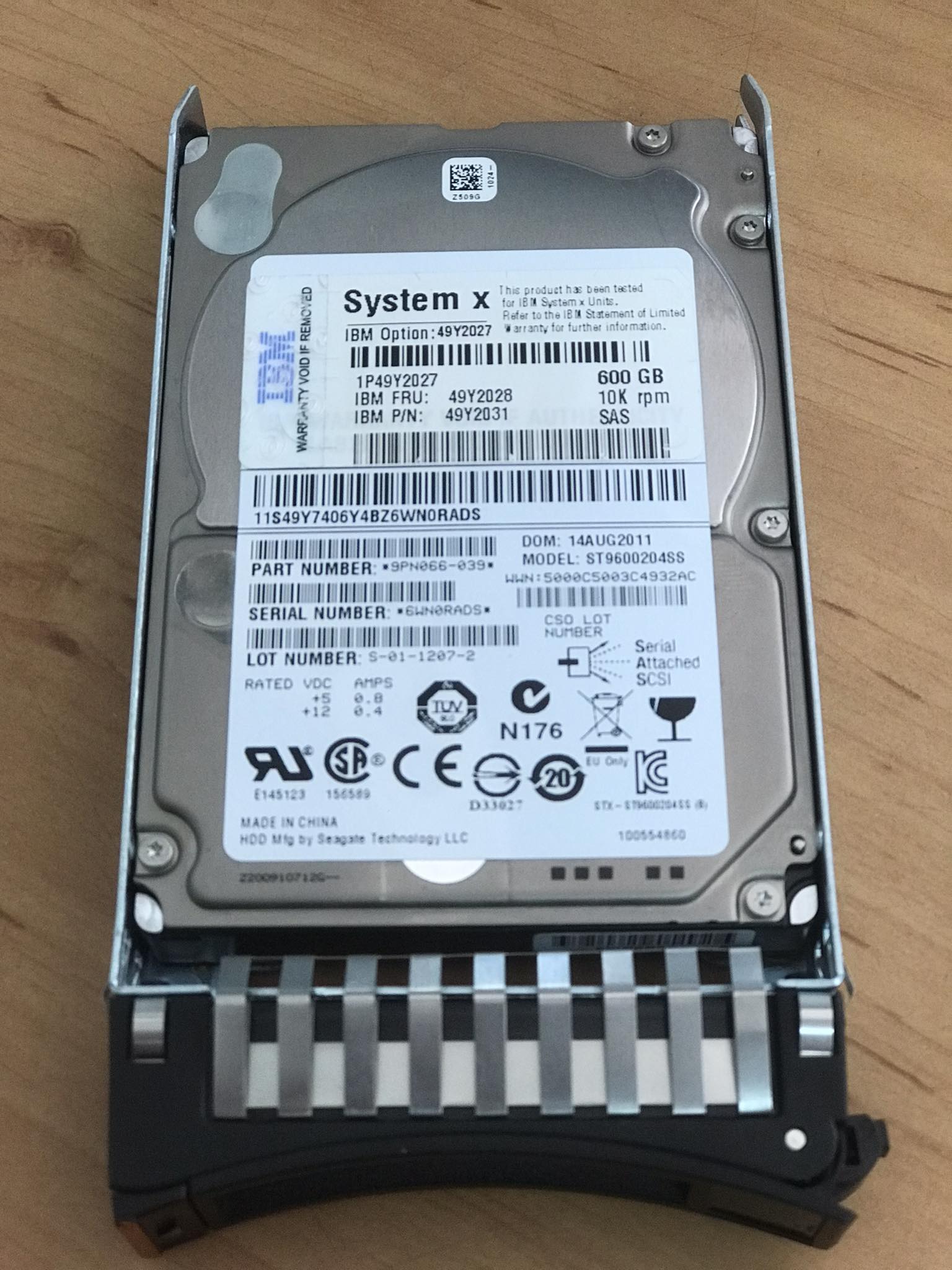 IBM 600GB 10K 6G SAS 2.5'' HDD , 49Y2028, 49Y2027, 49Y2031, ST9600204SS (Used) // สินค้ารับประกัน โดย บริษัท อะไหล่เซิร์ฟเวอร์ จำกัด