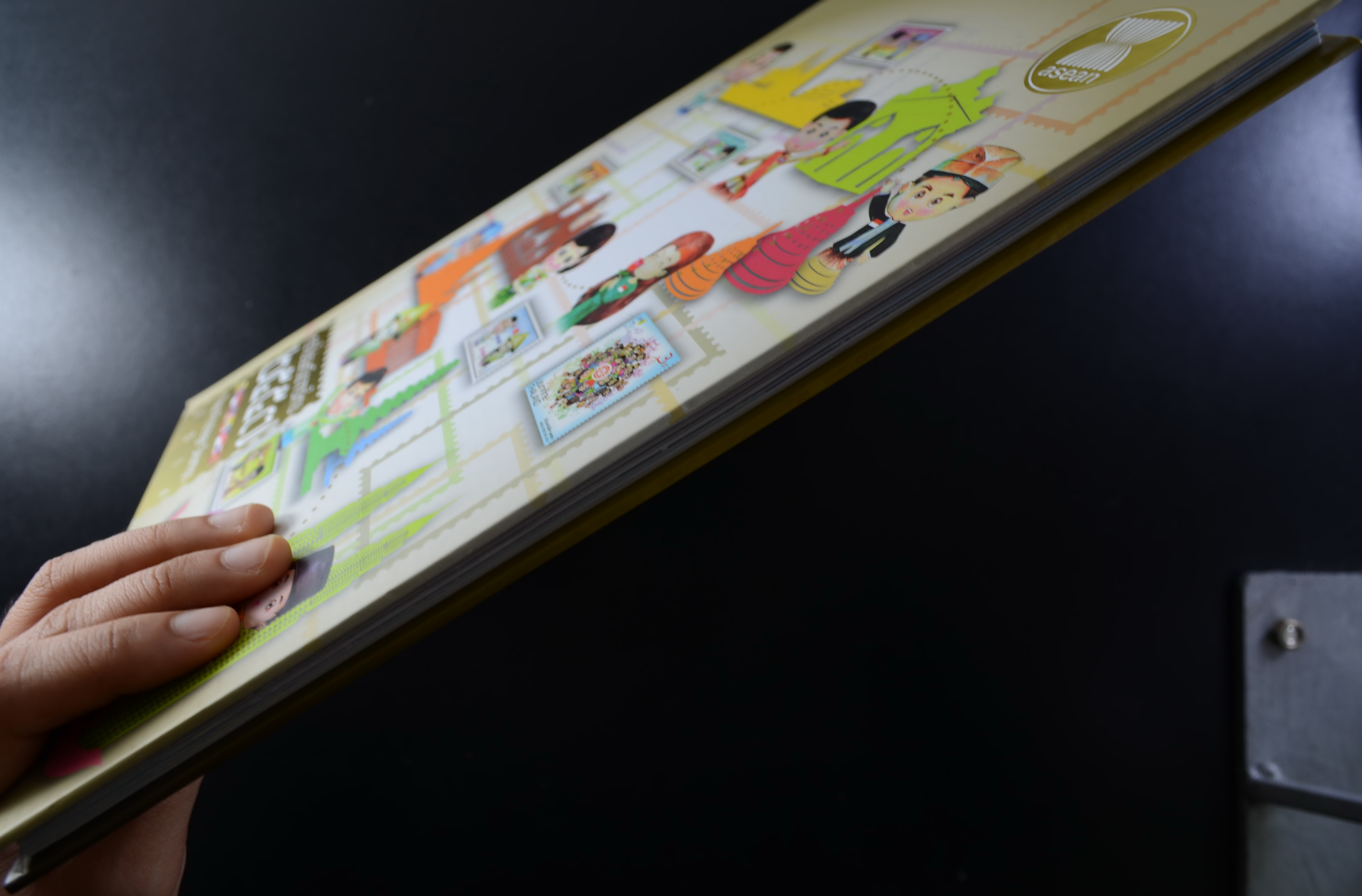 สมุดตราไปรษณียากรไทย 2557