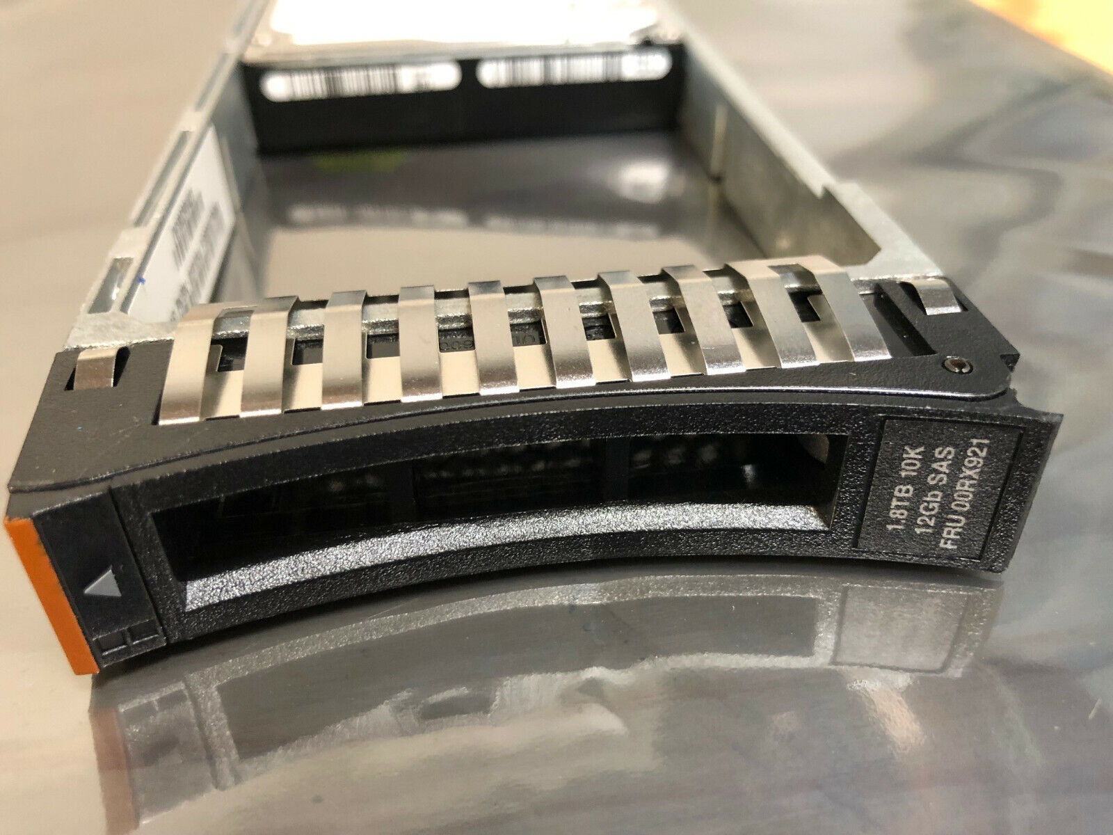 IBM 1.8TB 12G 10K SAS 2.5" SFF HDD V5000 00RX921 / 2078-AC63 / 01NN114 / 00RY094 (Used) สินค้ารับประกัน โดย บริษัท อะไหล่เซิร์ฟเวอร์ จำกัด