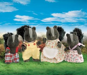 ครอบครัวซิลวาเนียน สกั๊งค์ 4 ตัว (UK) Sylvanian Families Skunk Family
