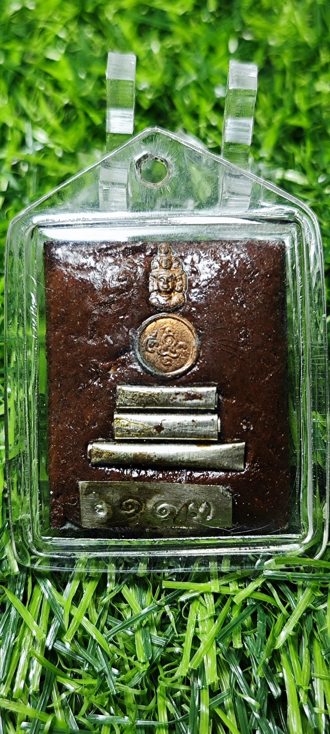 ล็อกเก็ตเสน่ห์จันทร์ สุริยันต์เรียกนาง หลวงพ่อเมิง ฐานงฺกโร สำนักสงฆ์คลองนารายณ์ จ.จันทบุรี