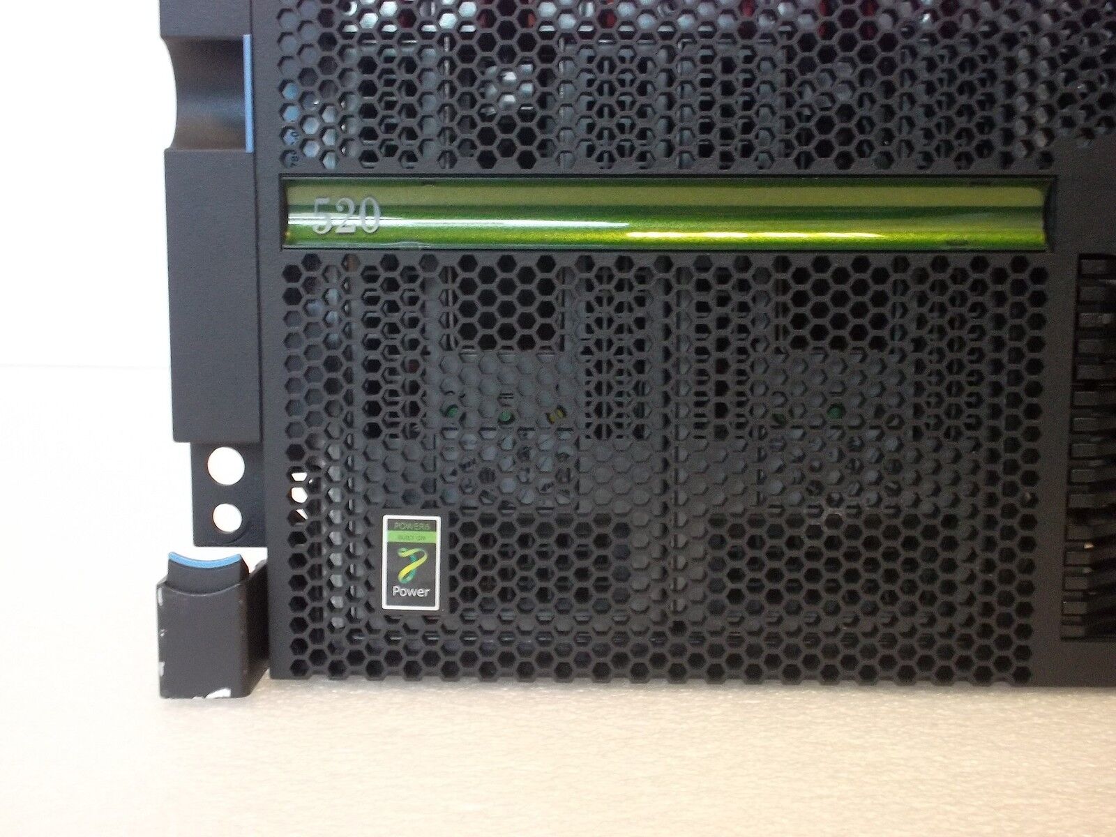 Lenovo Thinkstation P520 / 46K7784 CPU 4.2GHz / Ram 4GB / HDD 146GB 15K SAS 3.5"x1 / Power Supply / Tape Dat 160 (Used) // สินค้ารับประกัน โดย บริษัท อะไหล่เซิร์ฟเวอร์ จำกัด