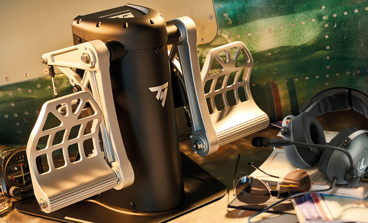 TPR: Thrustmaster Pendular Rudder WW
