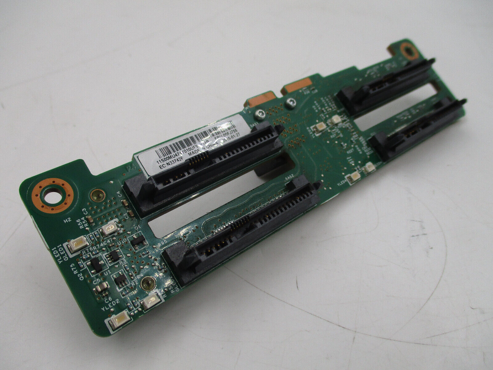 Lenovo X3550 M5 2.5" 4-Bay SFF Hard Drive Backplane // 00FJ755 (Used) // สินค้ารับประกัน โดย บริษัท อะไหล่เซิร์ฟเวอร์ จำกัด