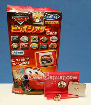 เข็มกลัด Cars พร้อมฉากตั้งโชว์ 10 ชิ้น (Disney/Pixar Cars Pins)
