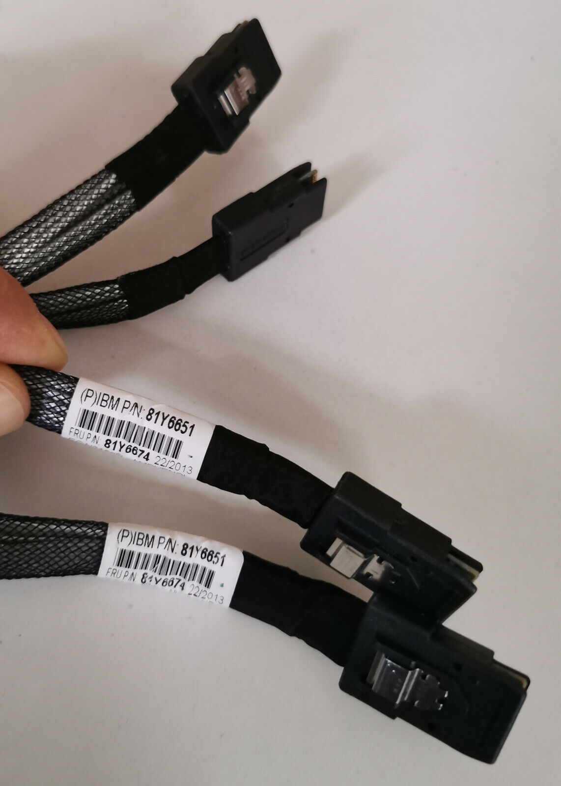 IBM SAS Cable SAS SFF-8087 x3500 x3650 M4 // 81Y6674 / 81Y6651 (Used) // สินค้ารับประกัน โดย บริษัท อะไหล่เซิร์ฟเวอร์ จำกัด