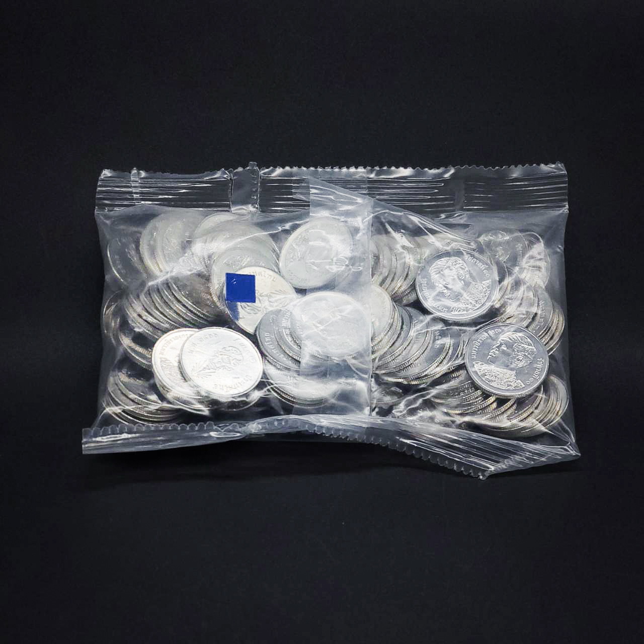 เหรียญ 1บาท พ.ศ.2566 1ถุง 100เหรียญ ถุงสั้น ผลิตโรงกษาปณ์