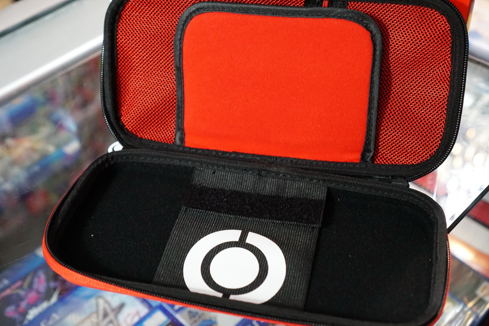 Nintendo Switch Case Hard Pouch (Pokeball)