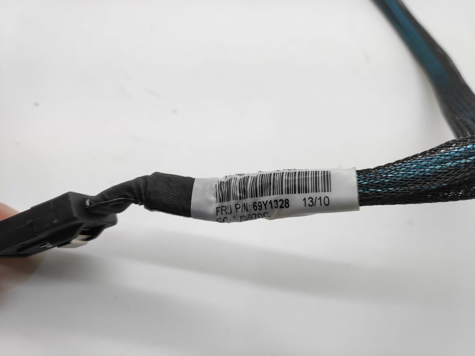 IBM Mini SAS 710MM Cable For System x3500 M3 x3550 M4 / 49Y6961 / 69Y1328 (Used) // สินค้ารับประกัน โดย บริษัท อะไหล่เซิร์ฟเวอร์ จำกัด