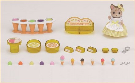 ซิลวาเนียน ร้านไอศครีมริมทะเล Sylvanian Families Seaside Ice Cream Shop