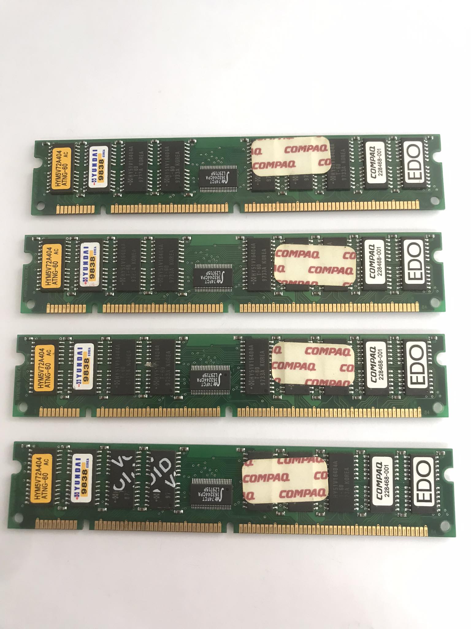 Compaq 32Mb DIMM RAM Memory Module / 228468-001 / HYM5V72A404 (Used) // สินค้ารับประกัน โดย บริษัท อะไหล่เซิร์ฟเวอร์ จำกัด