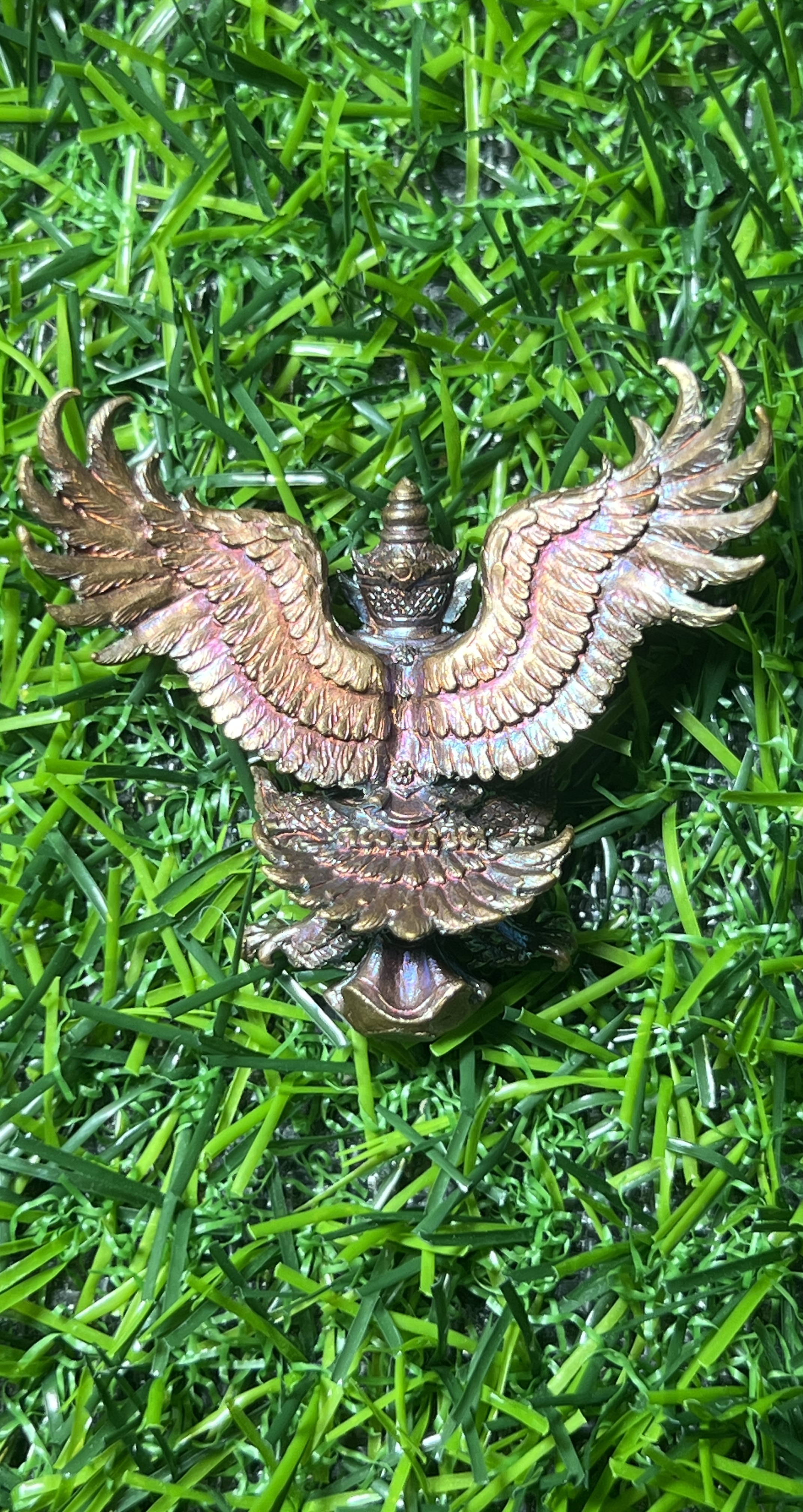 พญาครุฑ รุ่นเศรษฐีทันใจ หลวงพ่อหวั่น วัดคลองคูณ เนื้อประกายรุ้ง