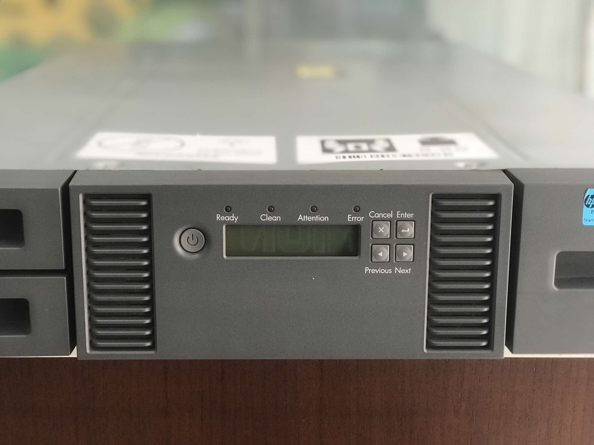 HP MSL2024 Tape Library // LTO-3 , Power Supply 90W x1 (Used) // สินค้ารับประกัน โดย บริษัท อะไหล่เซิร์ฟเวอร์ จำกัด