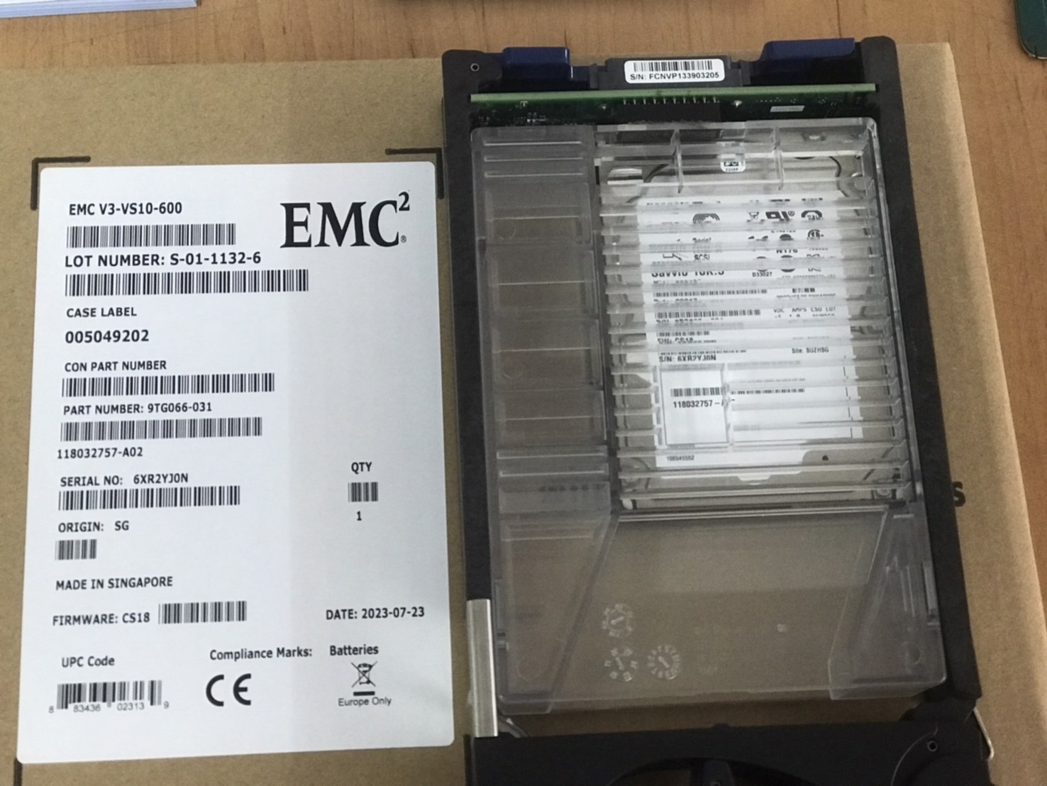 New EMC 600GB 10K 64MB FC 3.5'' Inch Hard Drive Strorage (New in Box) // 118032757-A02, Tray 005049202, ST9600205SS, 9TG066-031 // สินค้ารับประกัน โดย บริษัท อะไหล่เซิร์ฟเวอร์ จำกัด