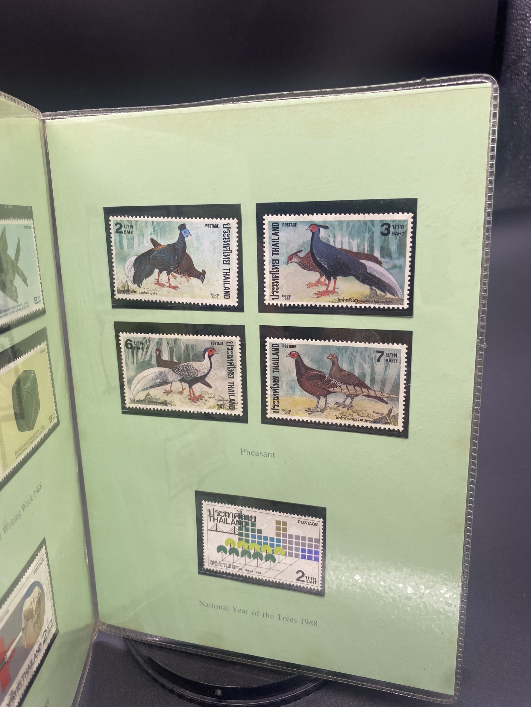 THAI POSTAGE STAMPS 1988 (สมุดแสตมป์ ปี2531) หายาก