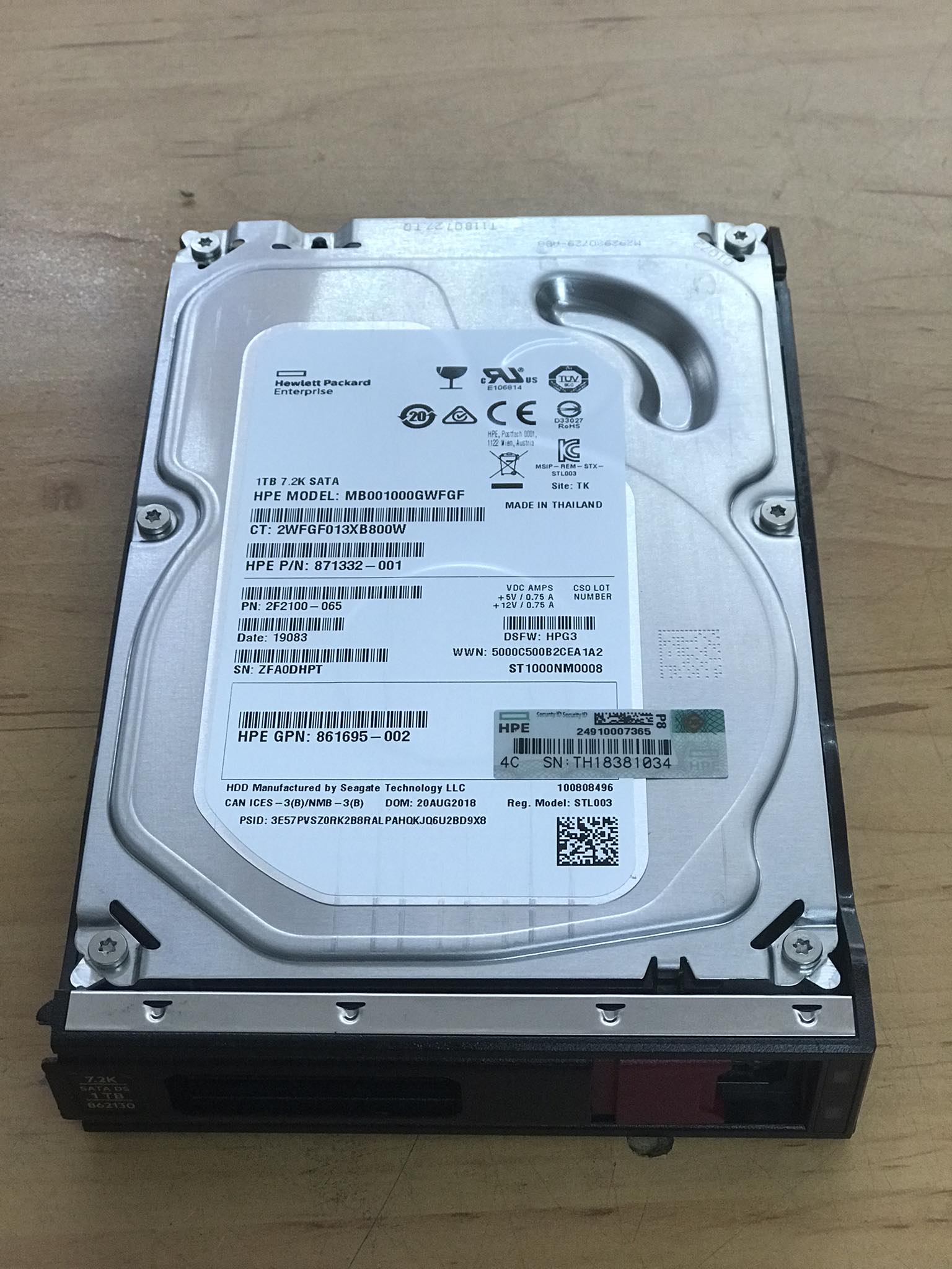 HP 1TB 7.2K Sata 6G 3.5'' HDD Hard Drive // 871332-001 / GPN 861695-002 / ST1000NM0008 / NB001000GWFGF / 2F2100-065 (Used) // สินค้ารับประกัน โดย บริษัท อะไหล่เซิร์ฟเวอร์ จำกัด