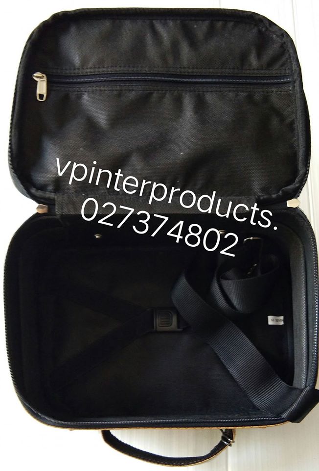 Romarpolo 14" กระเป๋าสะพาย หิ้วได้ เนื้อกันน้ำ มีสายคล้อง 1 เส้น