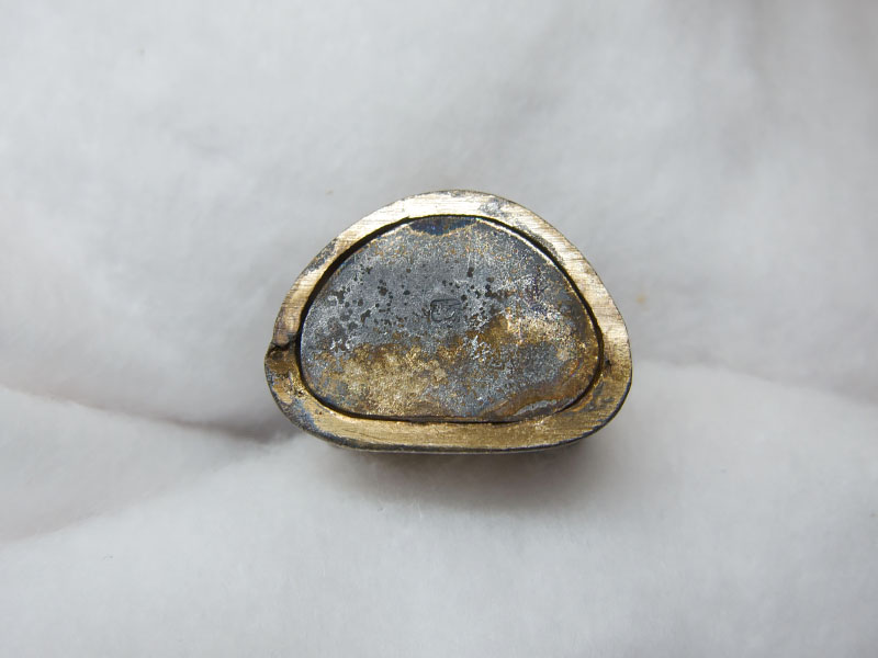 รูปหล่อหลวงปู่ทวด รุ่นสร้างเจดีย์ ปี 33 เนื้อเงิน ชุดกรรมการ