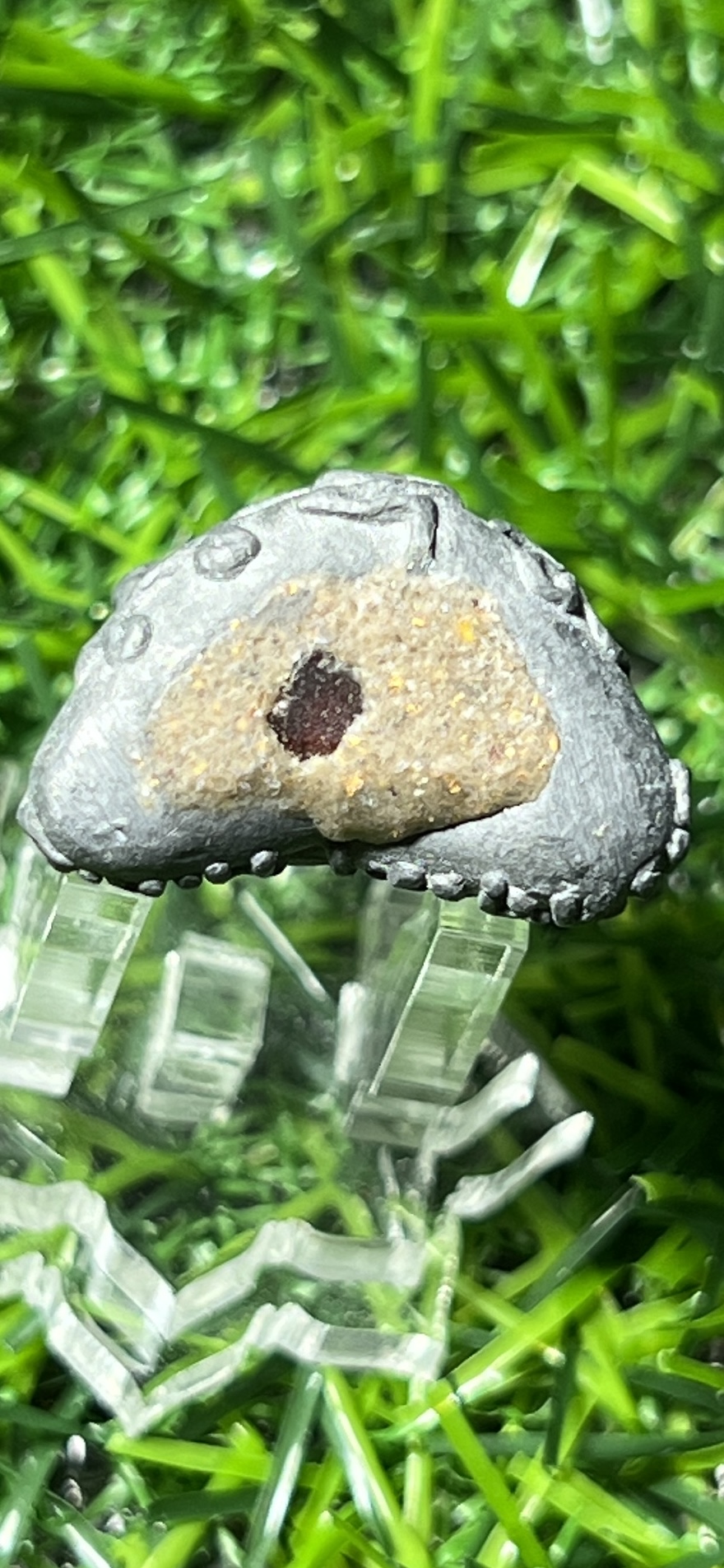 พระปิดตามหาอุด เนื้อโลหะทองผสมชนวนอาถรรพ์ศักดิ์สิทธิ์ ตอกโค๊ต "ต" ใต้ฐานอุดผงอาถรรพ์ฝังพลอยโลหิต พระอาจารย์ต้อม วัดท่าสะแบง จังหวัดร้อยเอ็ด ปี ๒๕๕๖