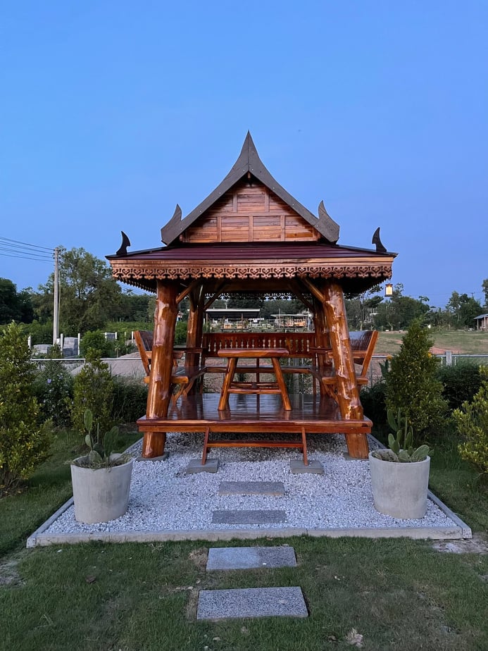 ศาลาทรงไทย ขนาด 2.50*2.50 เมตร ความสูง3.50 เมตร