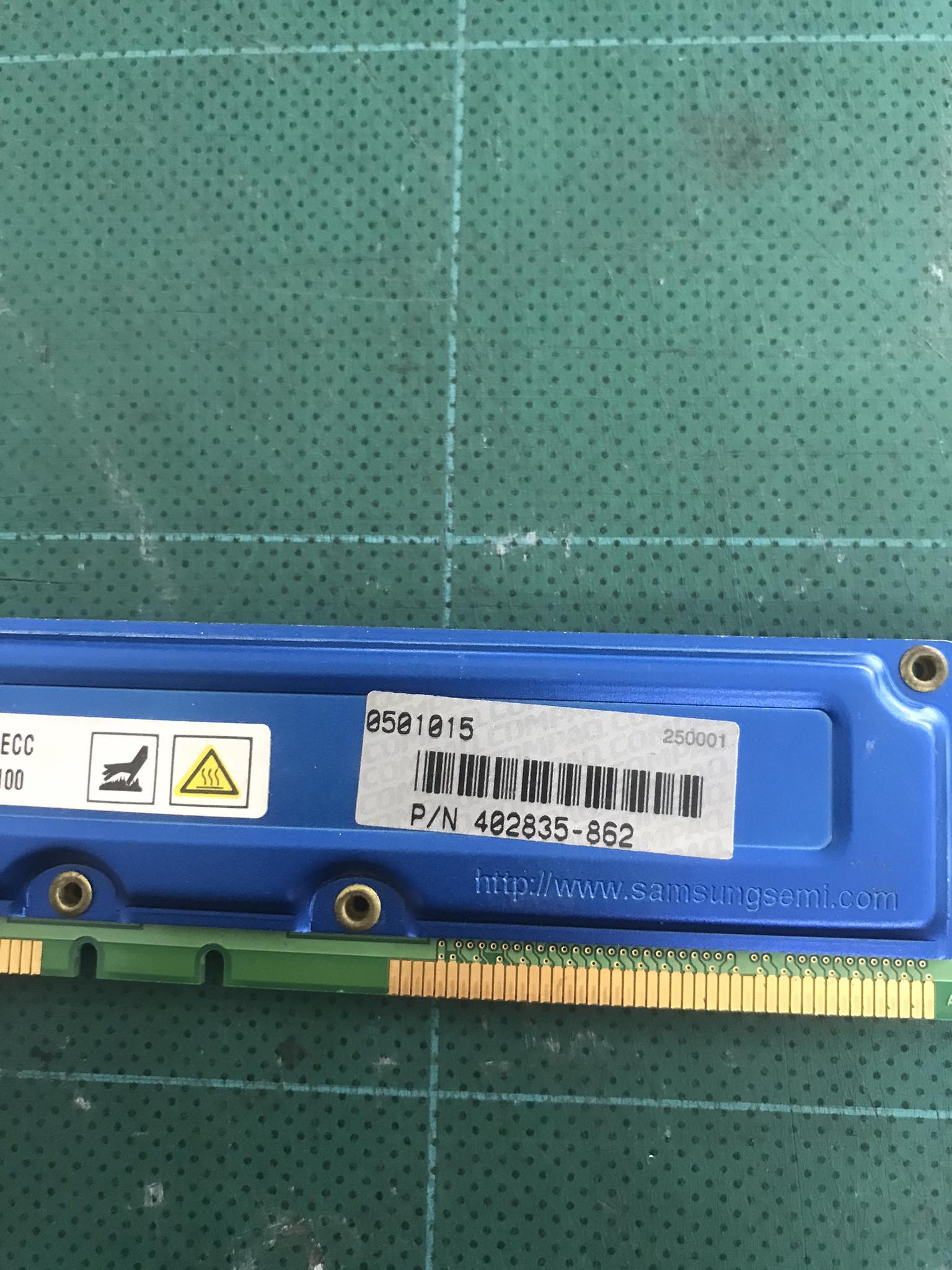 HP 256MB PC800 800MHz RDRAM 184-pin ECC RAM / 402835-862 / MR18R082GAN1-CK8 // (USED) สินค้ารับประกัน โดย บริษัท อะไหล่เซิร์ฟเวอร์ จำกัด