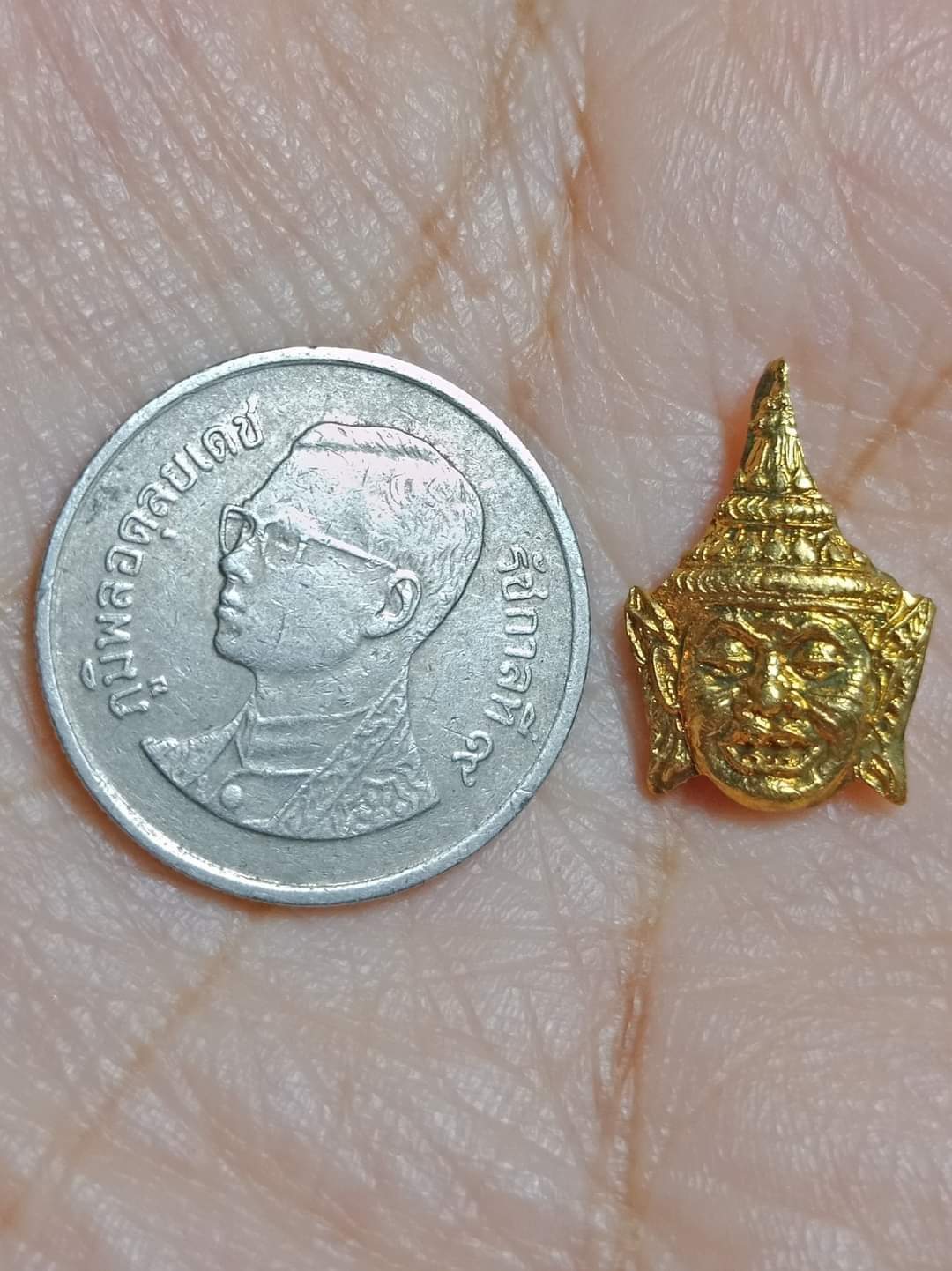 เหรียญฤาษีพ่อแก่ หลวงพ่อมี วัดมารวิชัย รุ่นแรก ปี40 เนื้อทองทิพย์