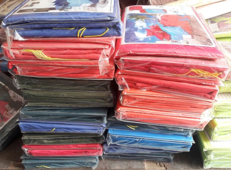 ผ้าปูที่นอน ครบชุด (ไม่มีผ้านวม) 6ฟุต สีพื้น สีเหมือนกันทั้งชุด