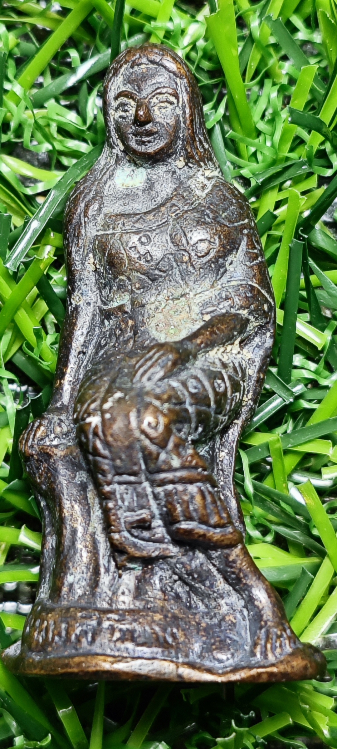 รูปหล่อแม่นางตะเคียนสินีนาถ วัดบางพูดนอก จ.นนทบุรี