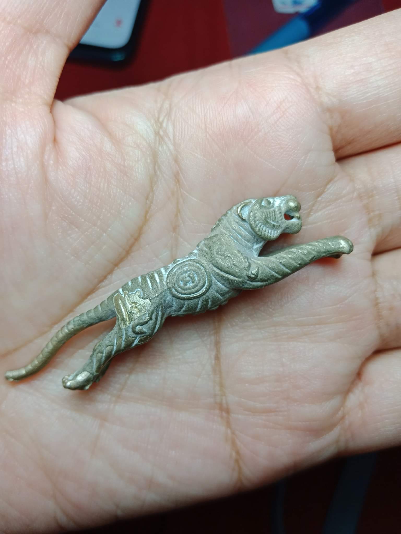 เสือ หลวงปู่แย้ม วัดตะเคียน จ.นนทบุรี รุ่น 5 เนื้ออัลปาก้า