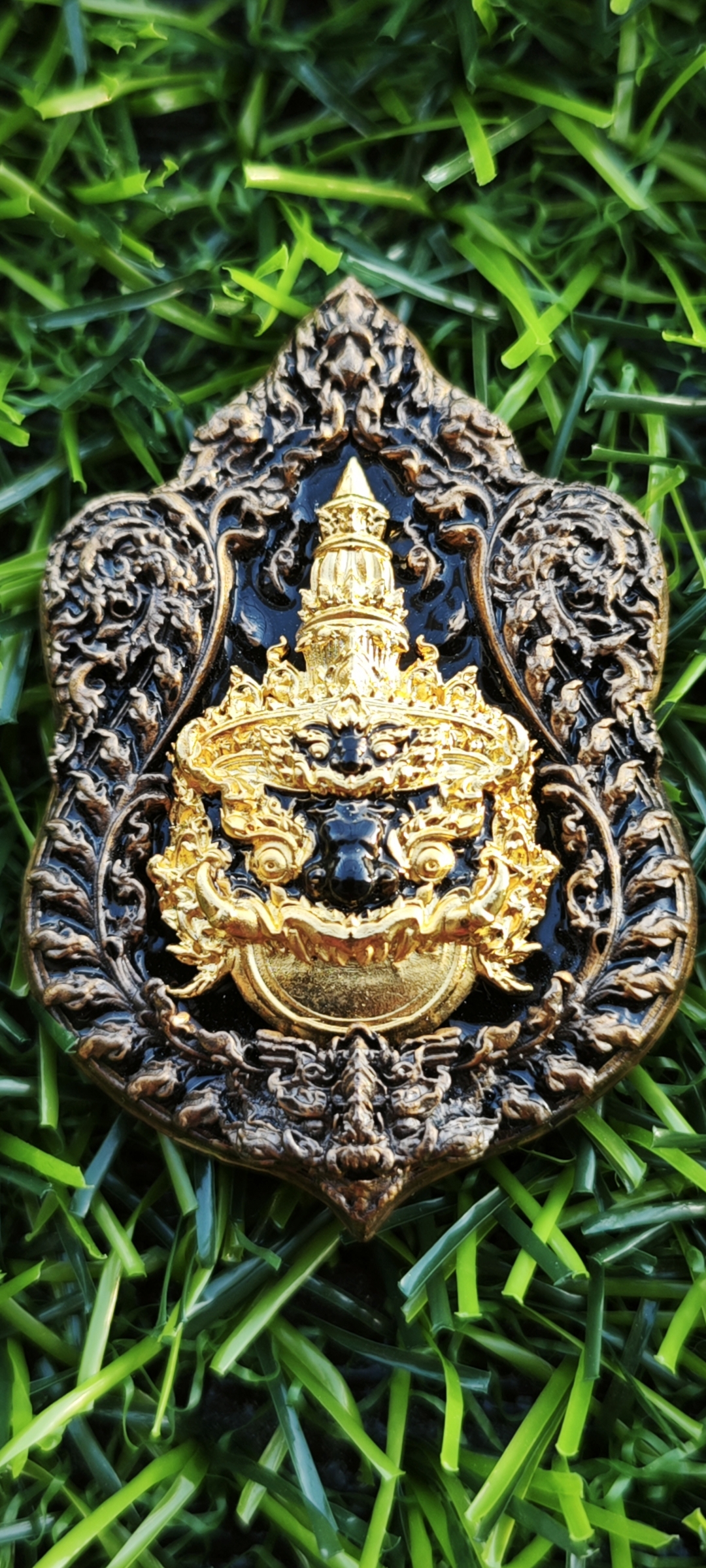 เหรียญจตุมหามงคล ๖๖๖ ปี หลวงพ่อพุทธชินราช วัดพระพุทธบาทดงงู เนื้อนวะแก่เงิน ชุบทองลงยา หลังพระราหู