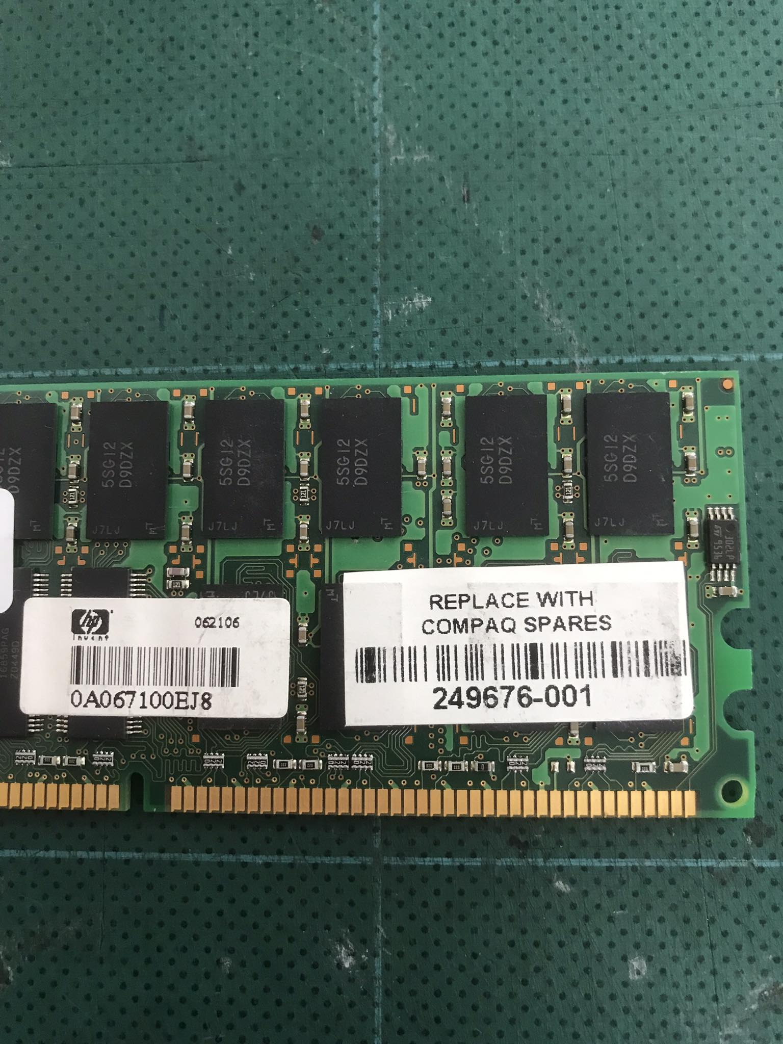 HP 1GB PC1600 200MHZ Memory / 249676-001 / MT36VDDF12872G-202G2 // (USED) สินค้ารับประกัน โดย บริษัท อะไหล่เซิร์ฟเวอร์ จำกัด