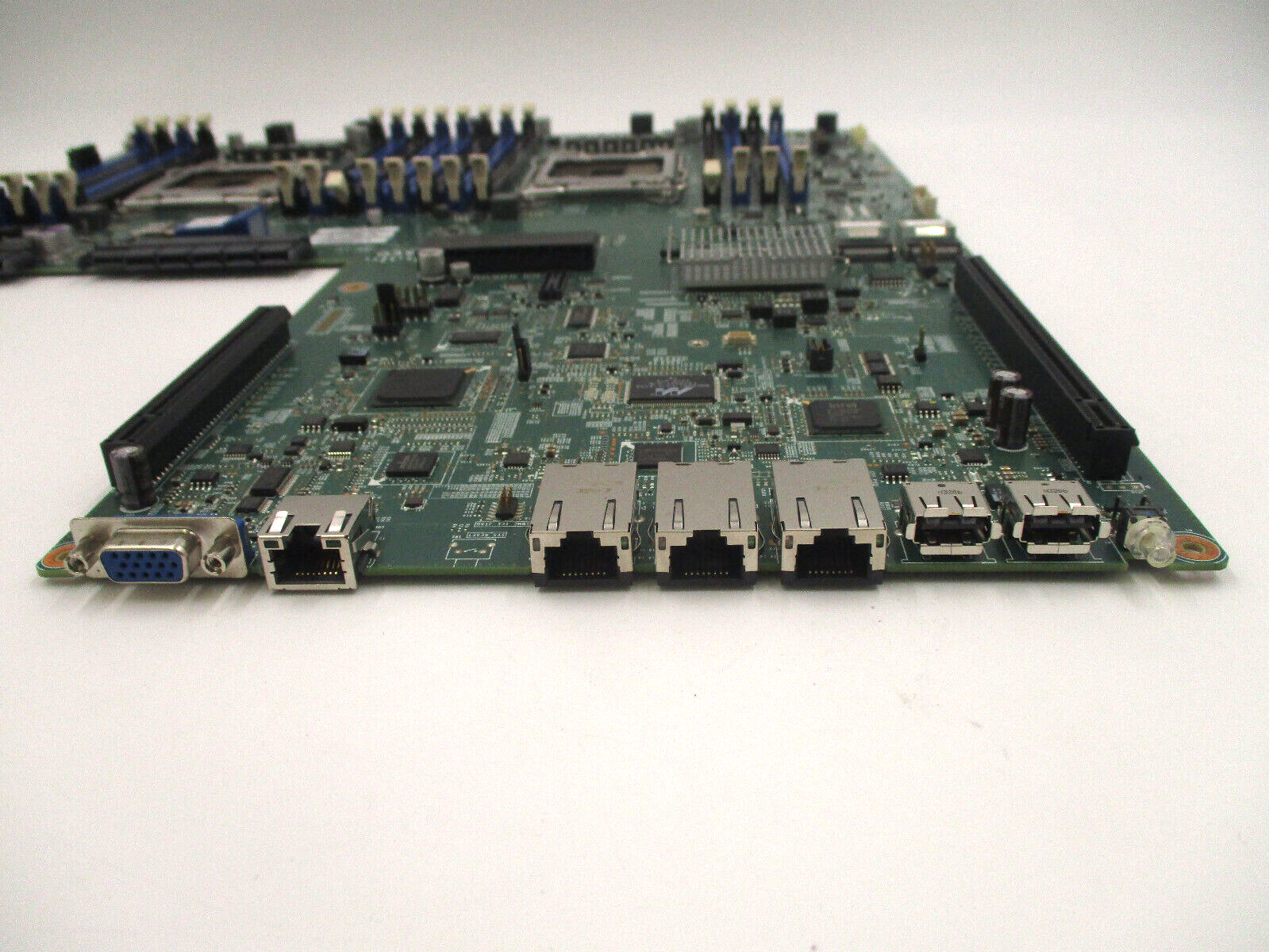Cisco UCS C220 M3 DDR3 Dual LGA2011 Server System Motherboard // P/N: 74-10442-01 (Used) // สินค้ารับประกัน โดย บริษัท อะไหล่เซิร์ฟเวอร์ จำกัด
