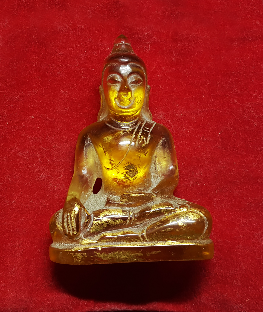 พระเนื้อแก้ว ( จุยเจีย )