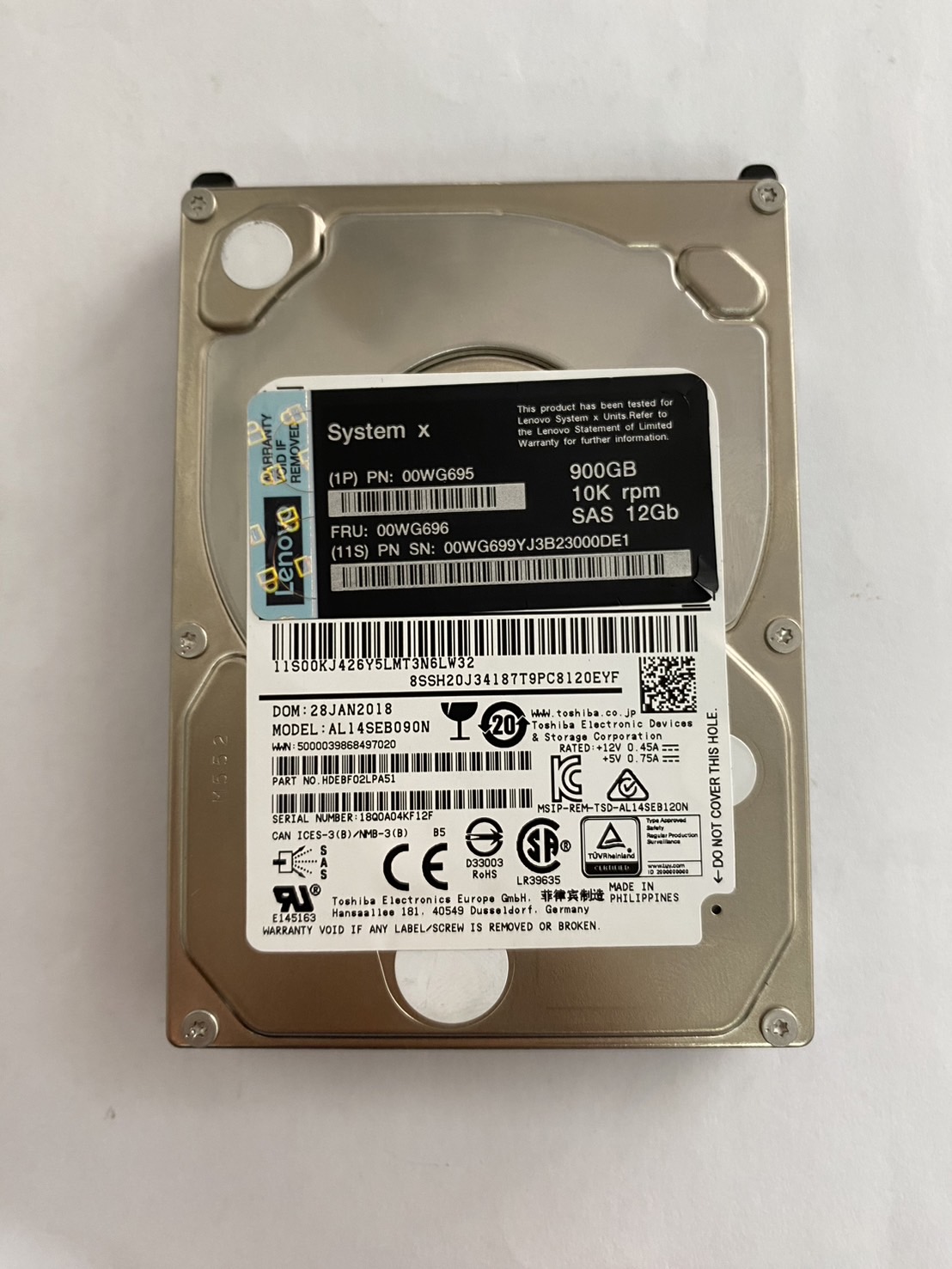 Lenovo 900GB 10K 12G SAS 2.5" RPM Hard Drive // 00WG696 / 00WG695 / 00WG699 / AL14SEB090N (Used) // สินค้ารับประกัน โดย บริษัท อะไหล่เซิร์ฟเวอร์ จำกัด