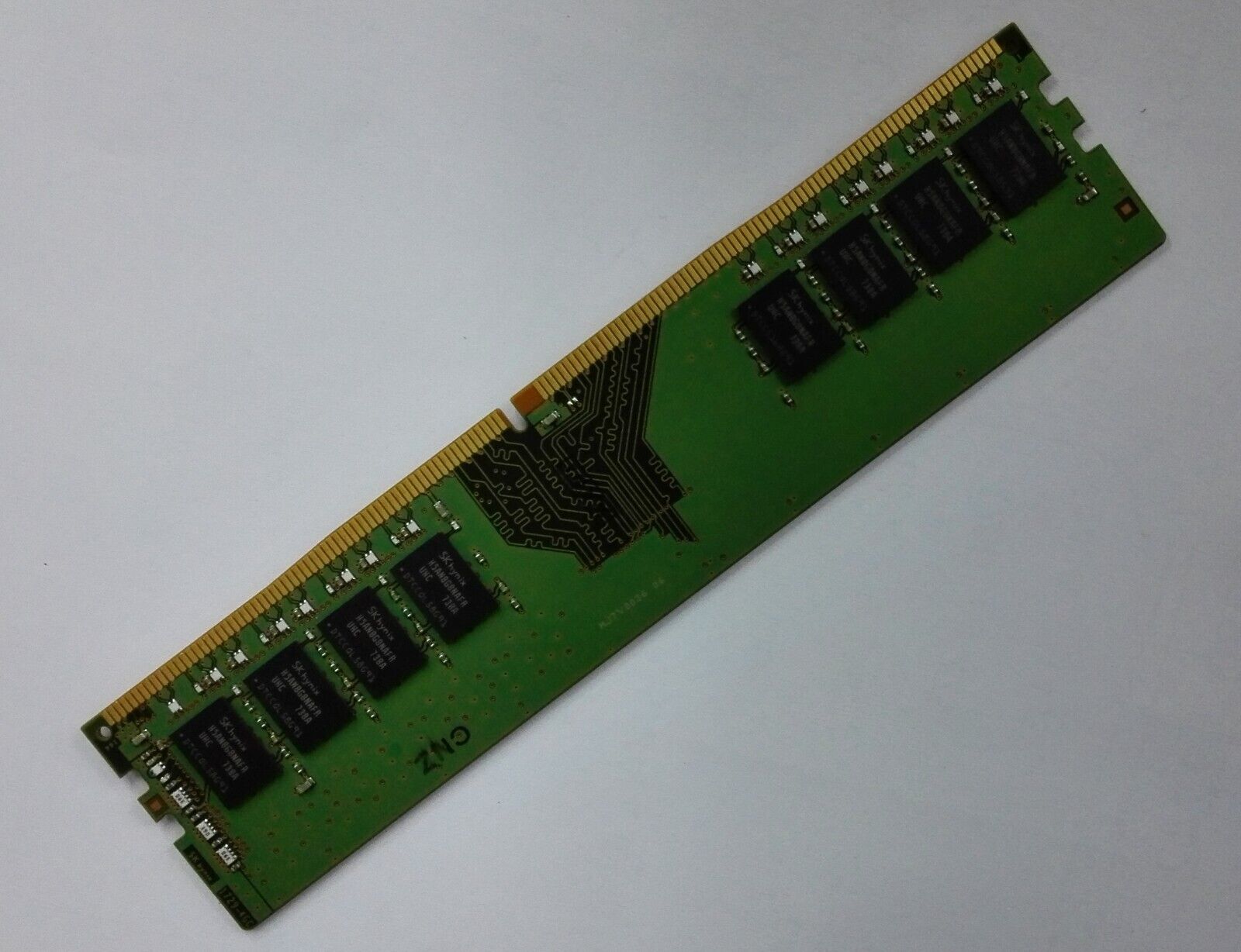 SK Hynix 8GB (1Rx8) PC4-2400T -UA2-11 DDR4 Memory Ram // HMA81GU6AFR8N-UH (Used) // สินค้ารับประกัน โดย บริษัท อะไหล่เซิร์ฟเวอร์ จำกัด
