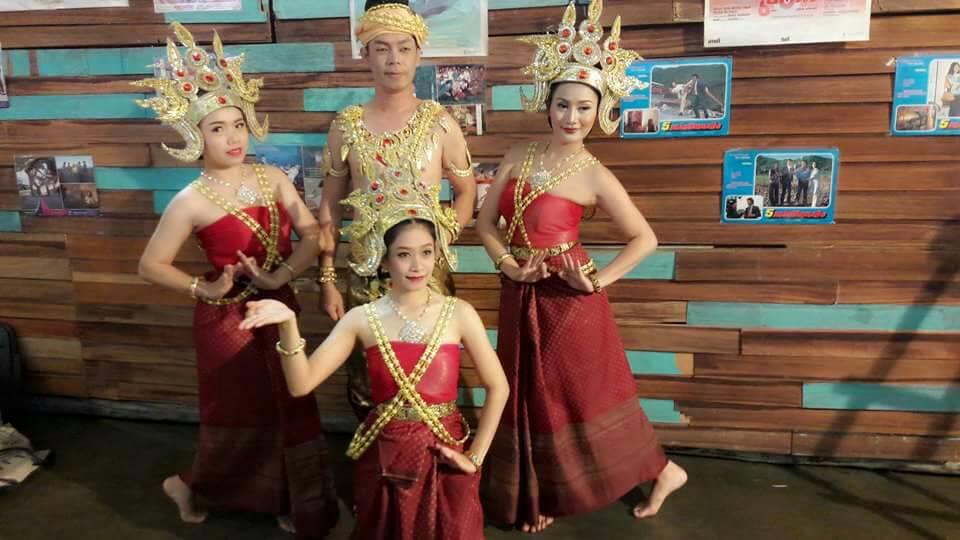 รำไทยไทย Thai Dance